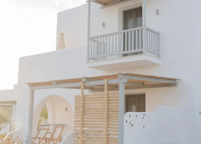 Crystal Mare Naxos City