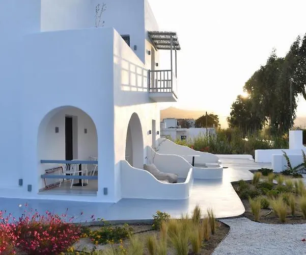 Crystal Mare מלון 3*