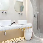 Crystal Mare Hotel