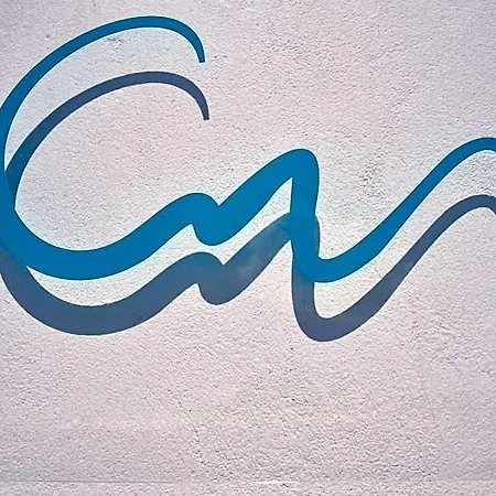 Crystal Mare فندق